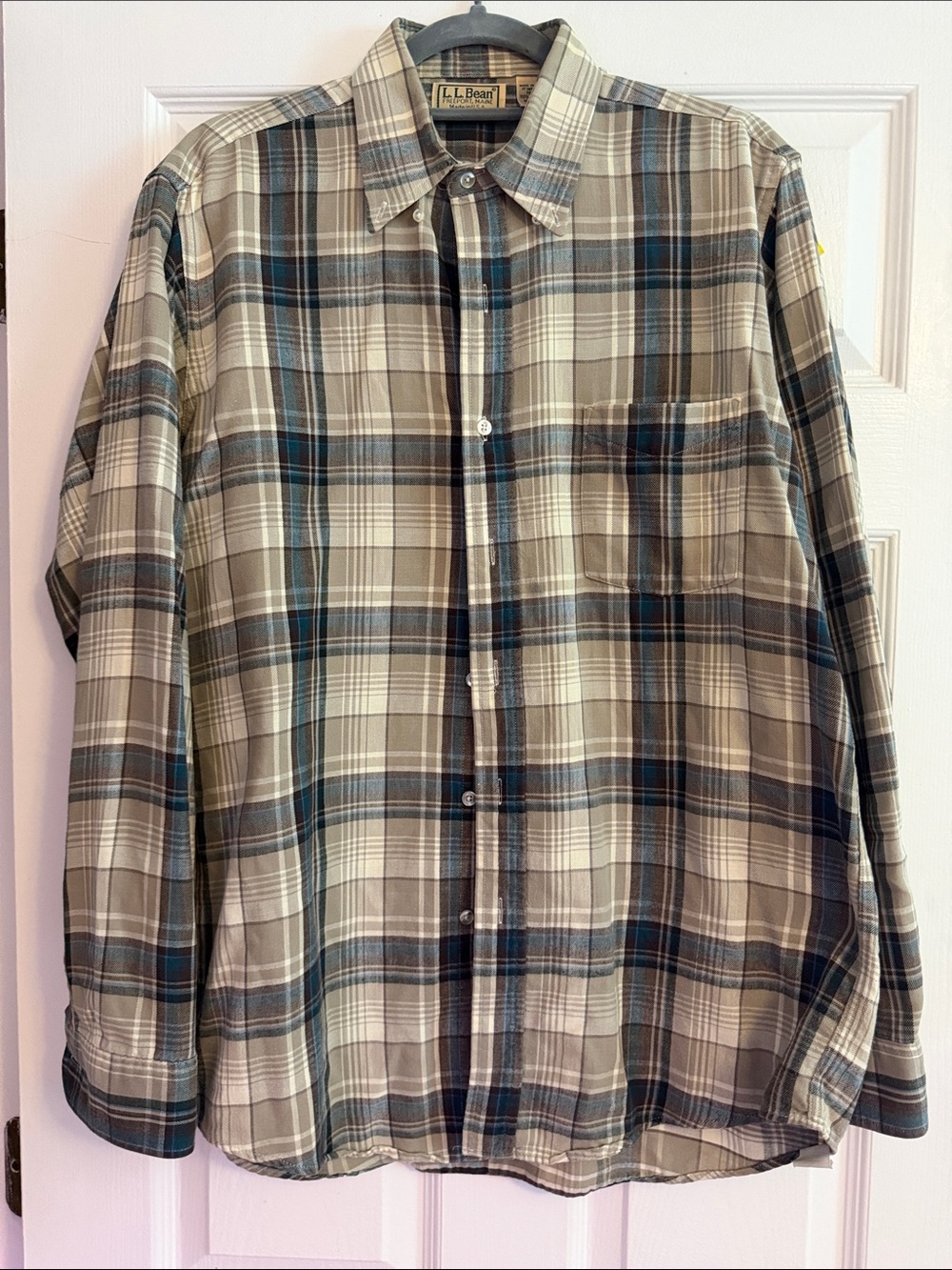 Vintage Brown Tag L.L. Bean Men's Plaid Button-Down Shirt- 100% Cotton- Size Med
